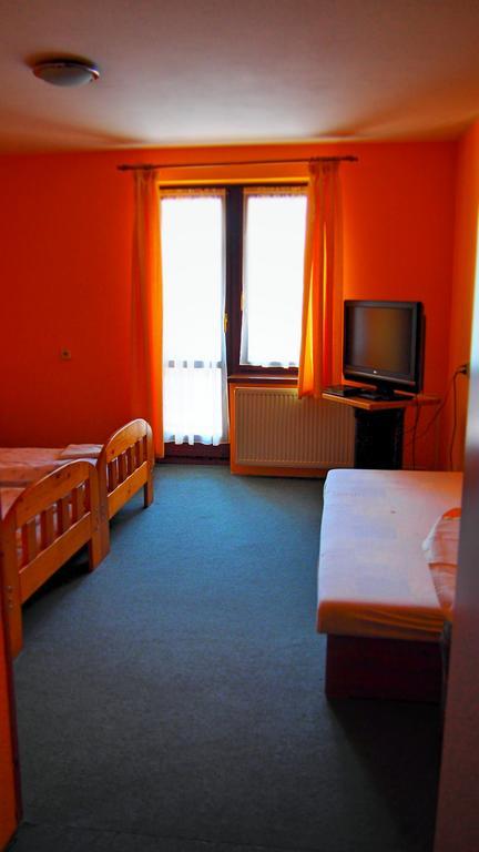 Penzion Tatry Poprad Habitación foto